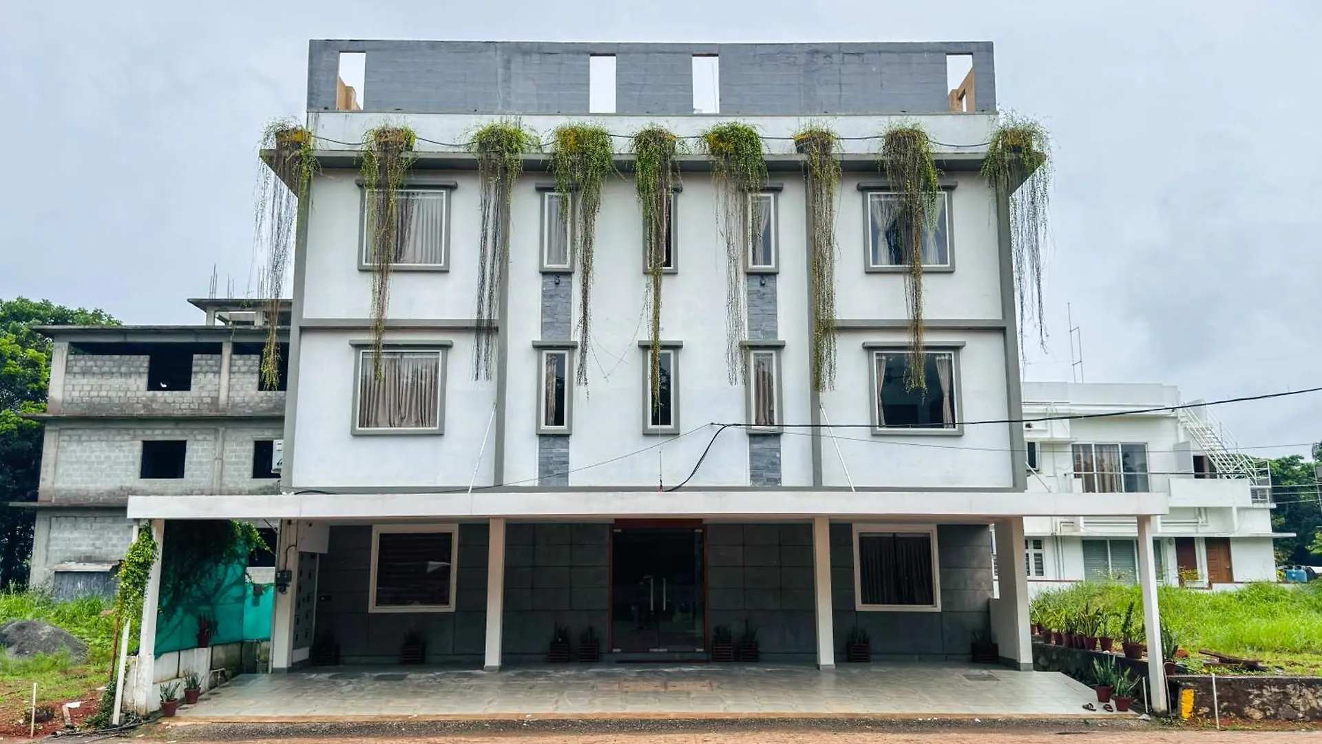 Rose Garden At Rajagiri Hospital Appartement Kochi